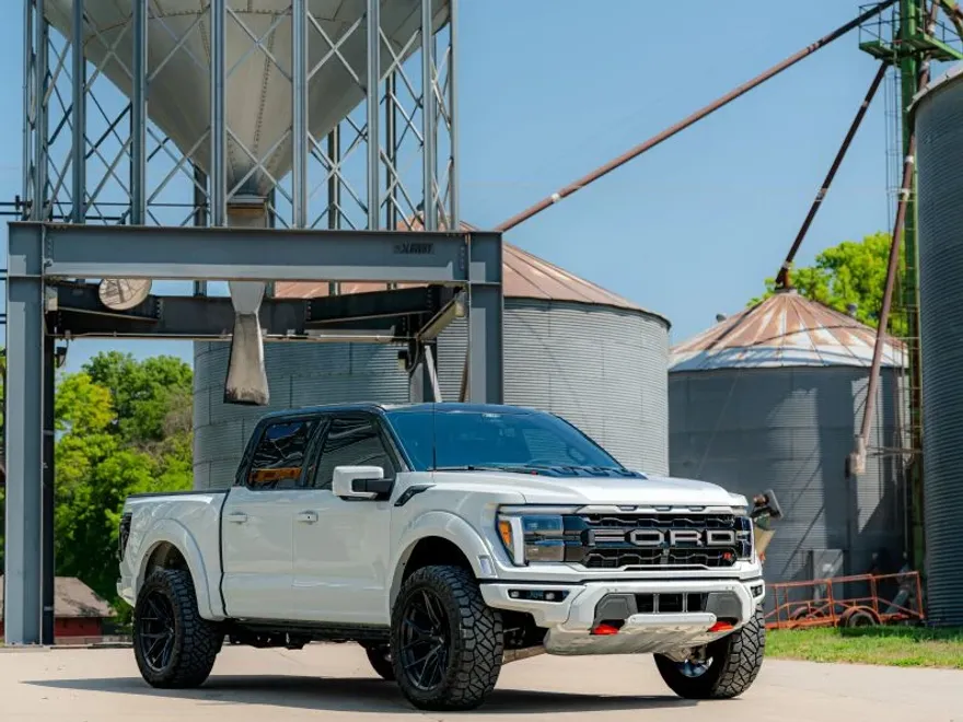 2024 Ford F-150 Raptor photo 1