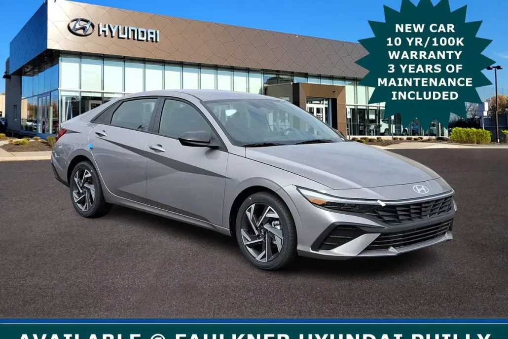 2025 Hyundai Elantra SEL Sport photo 1