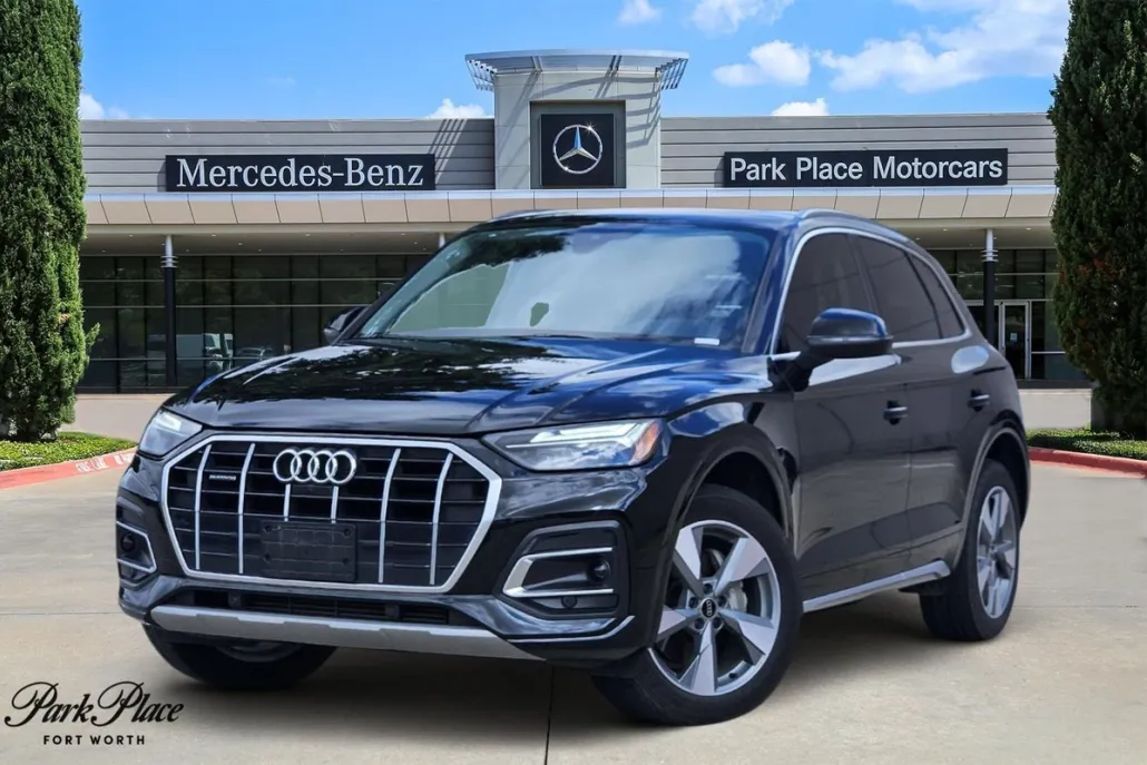 2024 Audi Q5 40 Premium Plus photo 1