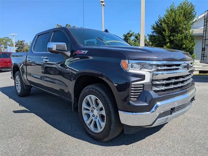 2022 Chevrolet Silverado 1500 LTZ photo 1