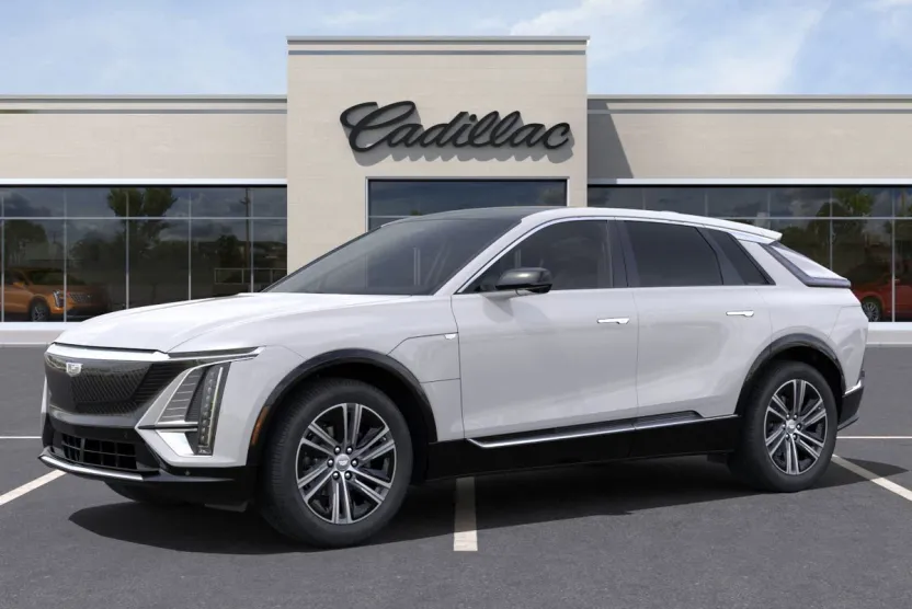 2025 Cadillac Lyriq Luxury photo 1