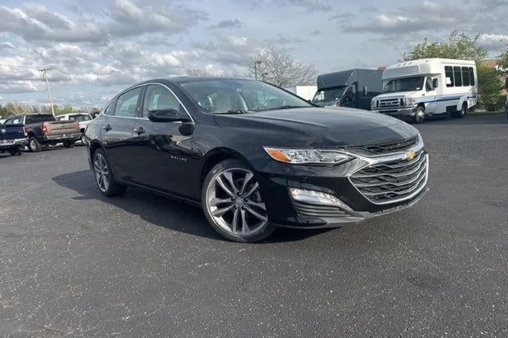 2024 Chevrolet Malibu Premier 2LT photo 1