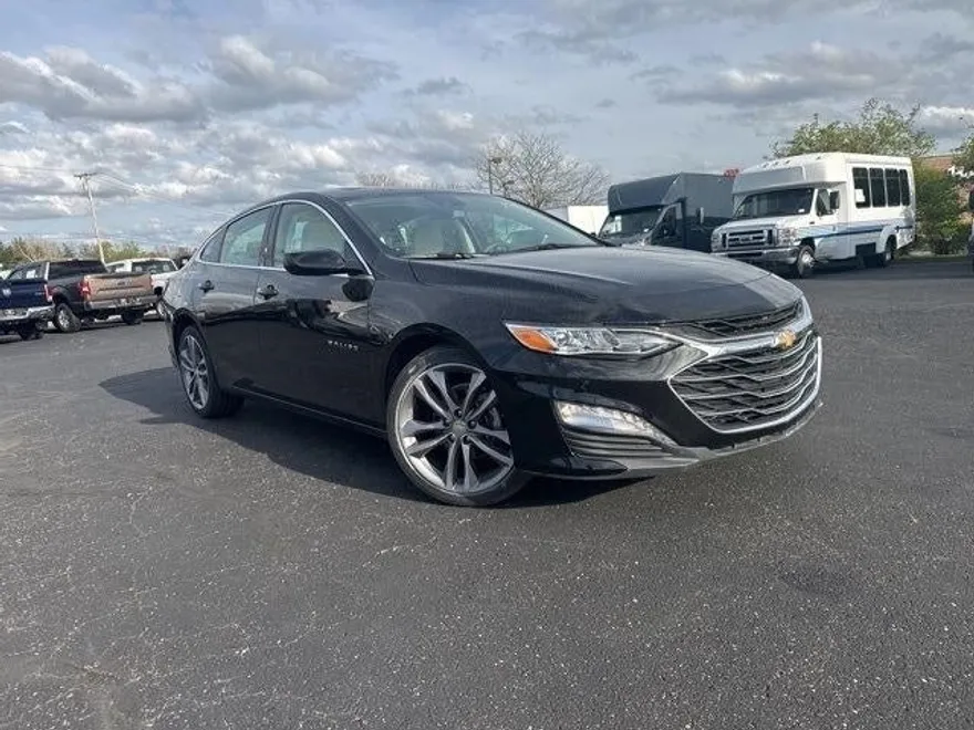 2024 Chevrolet Malibu Premier 2LT photo 1