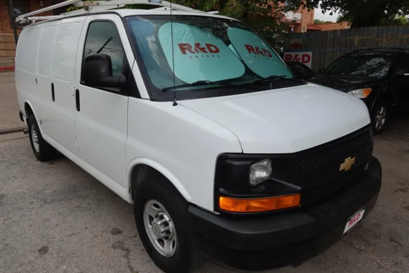 2014 Chevrolet Express Cargo Van 2500 photo 1