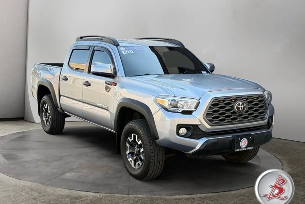 2021 Toyota Tacoma TRD Sport photo 1