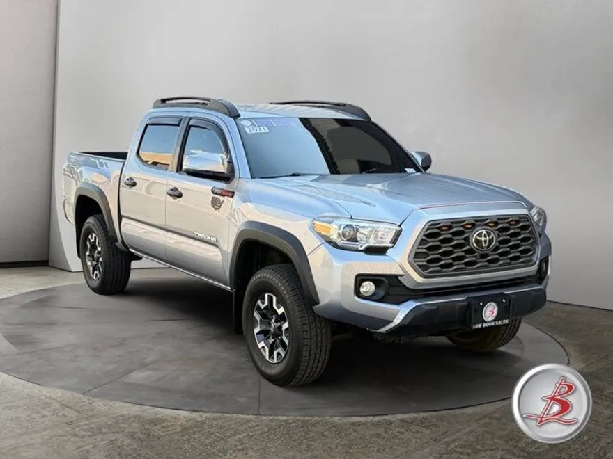 2021 Toyota Tacoma TRD Sport photo 1
