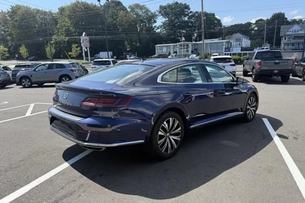 2019 Volkswagen Arteon SEL photo 1