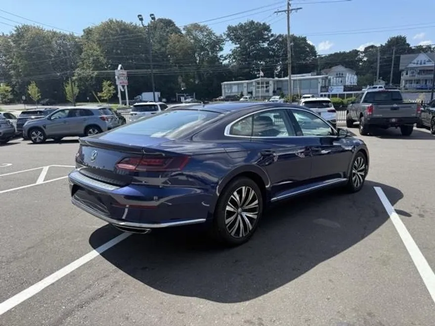 2019 Volkswagen Arteon SEL photo 1