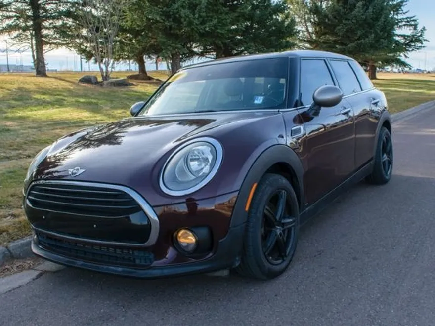 2017 Mini Clubman Base photo 1