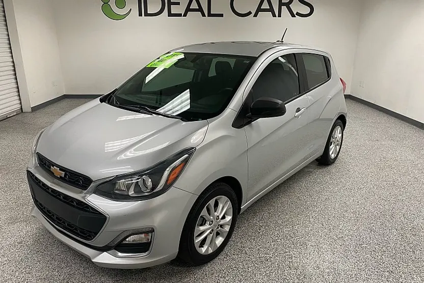 2019 Chevrolet Spark 1LT LT photo 1