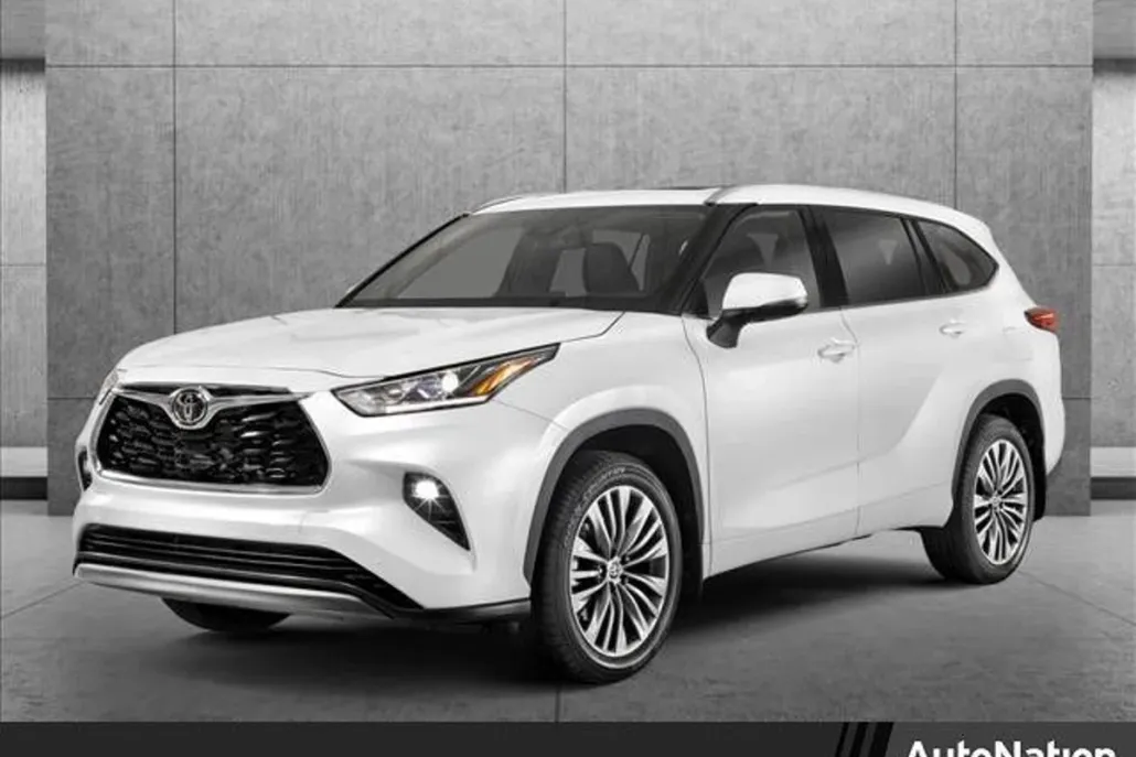 2023 Toyota Highlander XLE photo 1