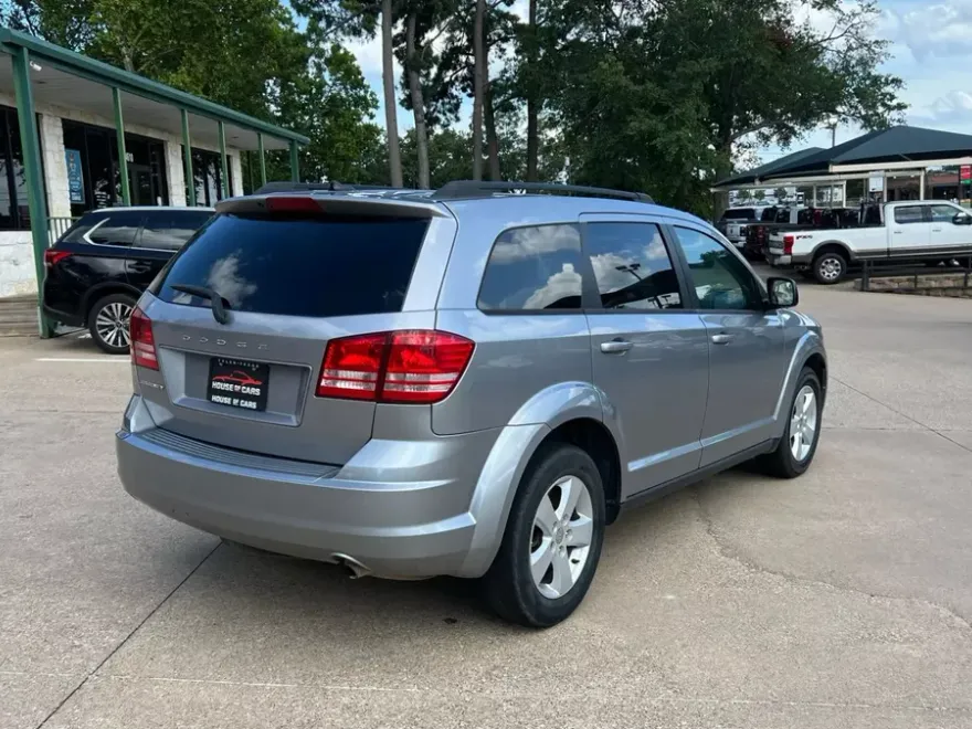 2017 Dodge Journey SE photo 1