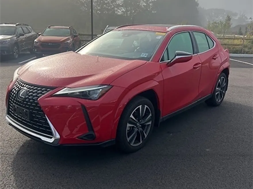 2023 Lexus UX 250h Premium photo 1