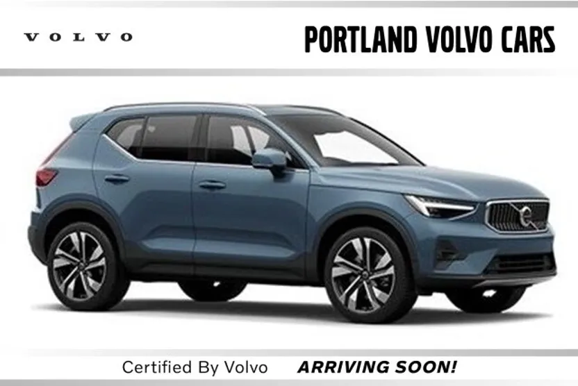 2025 Volvo XC40 Core photo 1