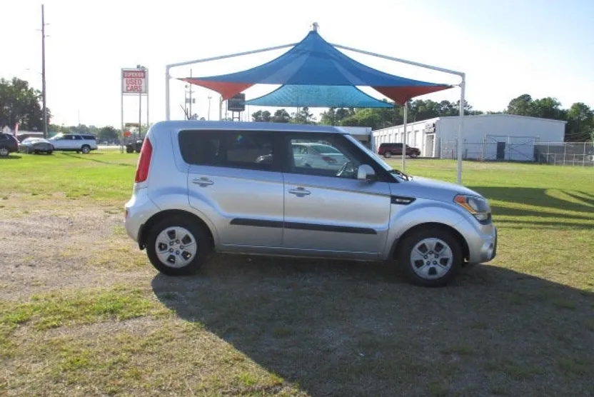 2012 Kia Soul Base photo 1