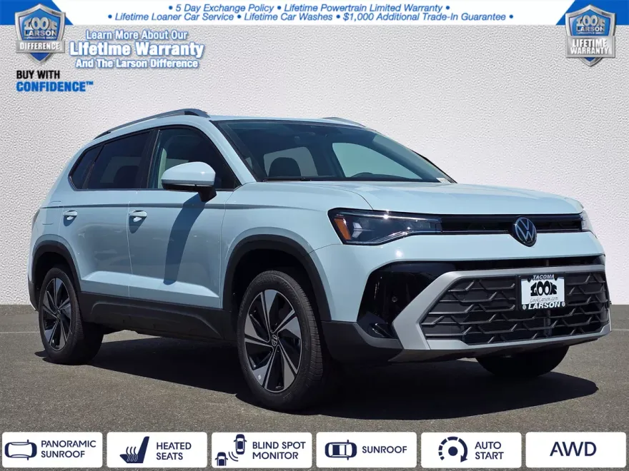 2025 Volkswagen Taos SE photo 1