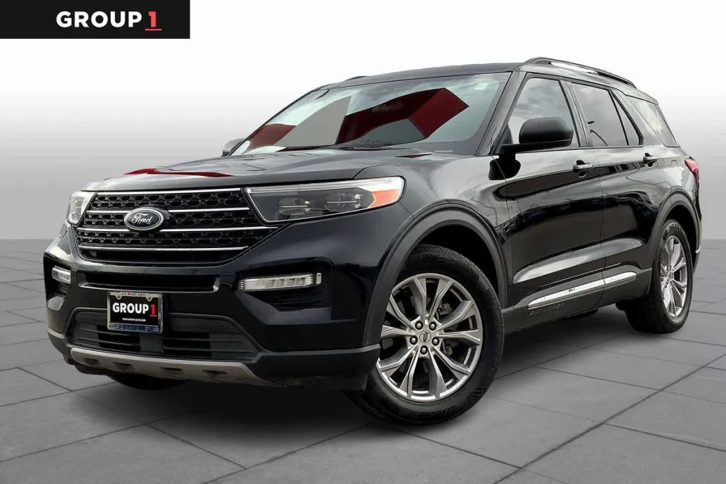 2020 Ford Explorer XLT photo 1