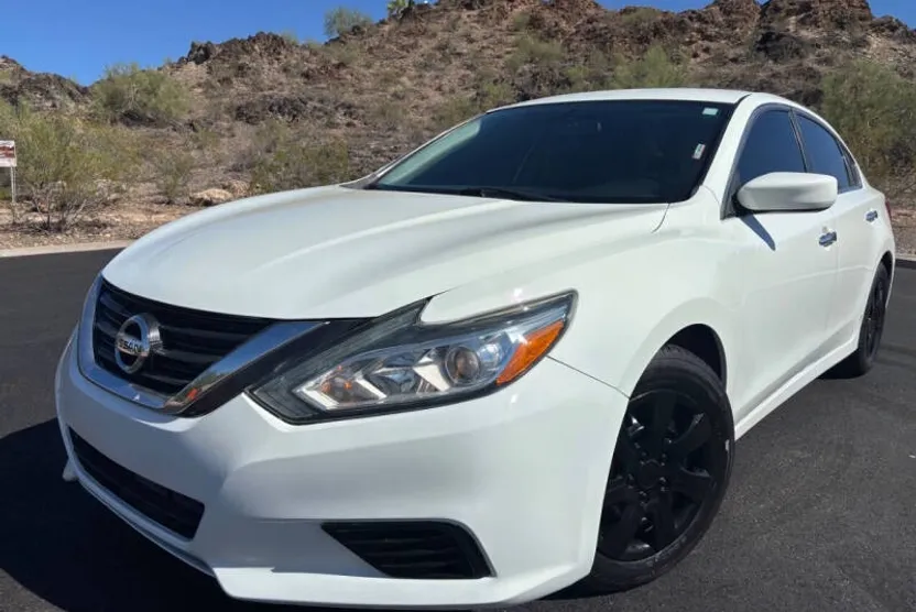 2018 Nissan Altima 2.5 S photo 1
