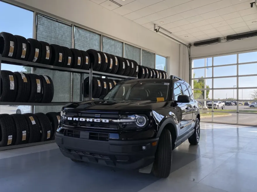 2024 Ford Bronco Sport Outer Banks photo 1