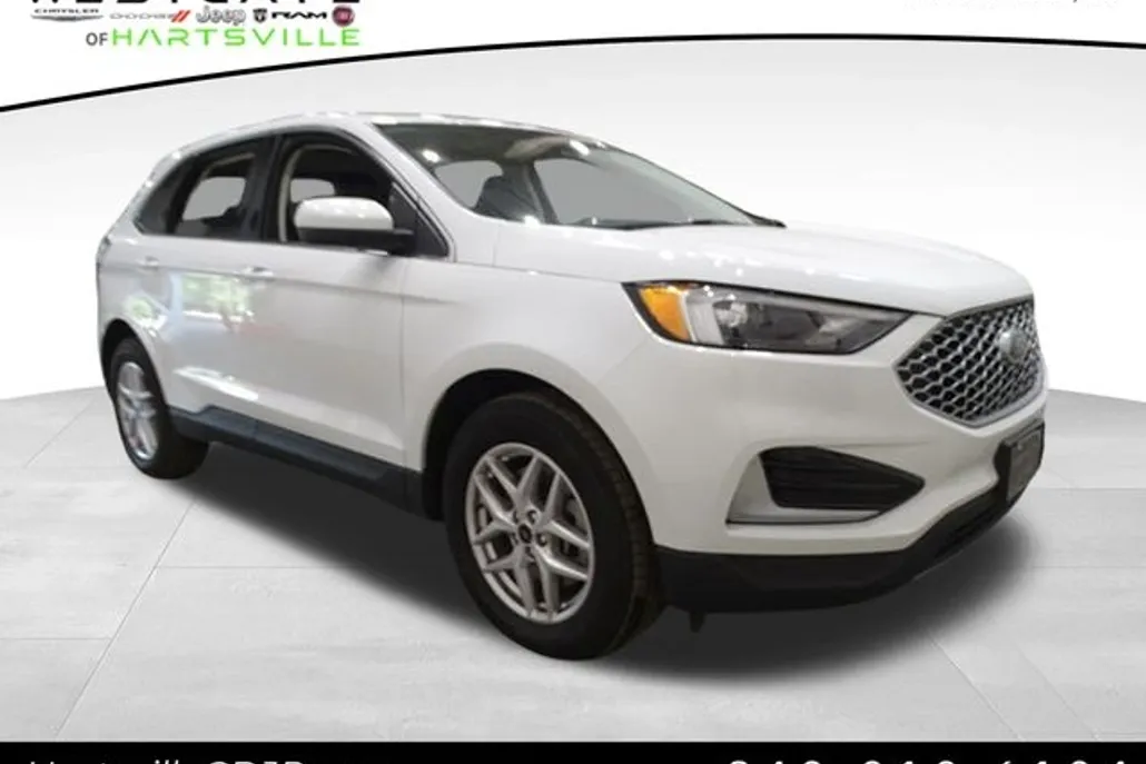 2023 Ford Edge SEL photo 1
