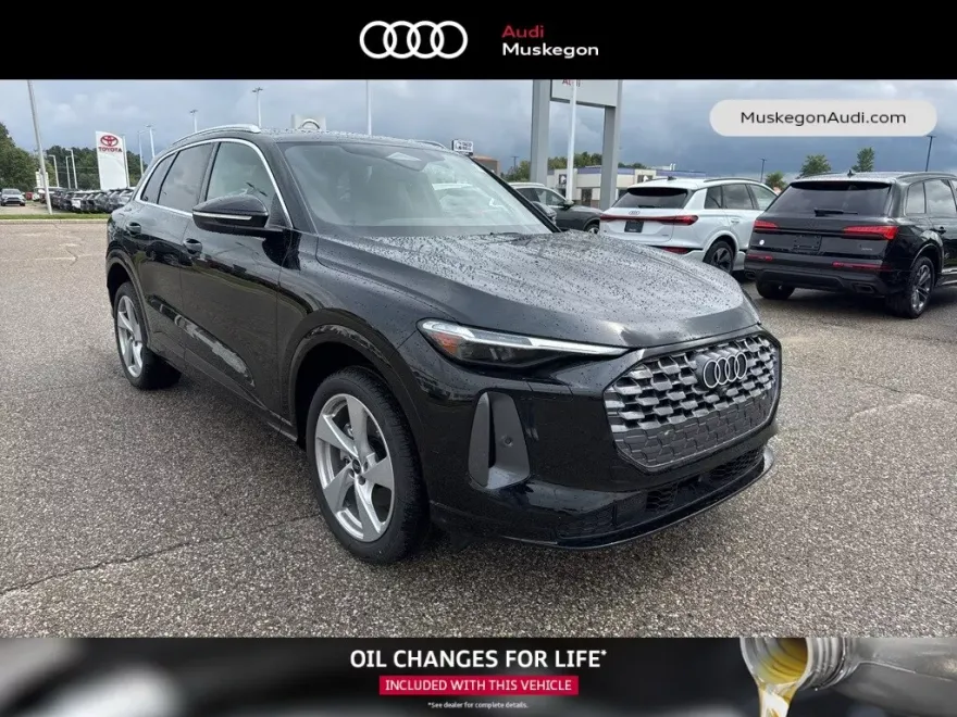 2025 Audi Q5 2.0T Premium Plus photo 1