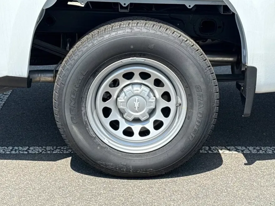 2025 Chevrolet Silverado 1500 photo 1