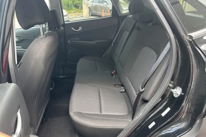 2023 Hyundai Kona SEL photo 1