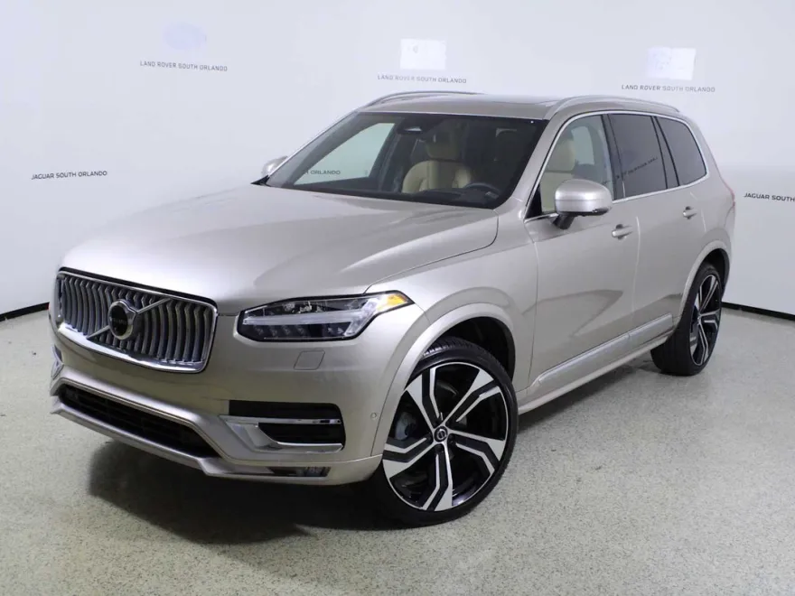 2025 Volvo XC90 AWD photo 1
