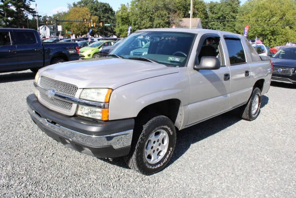 2004 Chevrolet Avalanche photo 1