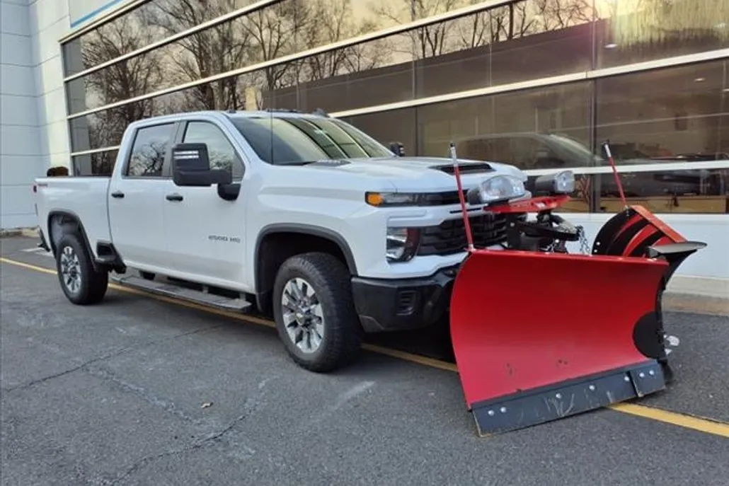 2025 Chevrolet Silverado 2500HD Custom photo 1