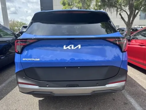 2026 Kia Sportage EX photo 4