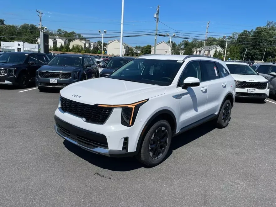 2026 Kia Sorento S photo 1