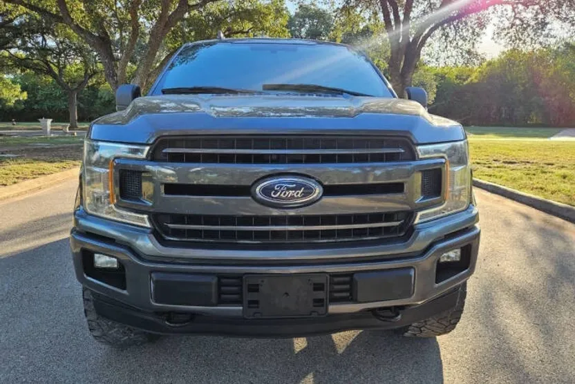 2018 Ford F-150 XLT photo 1