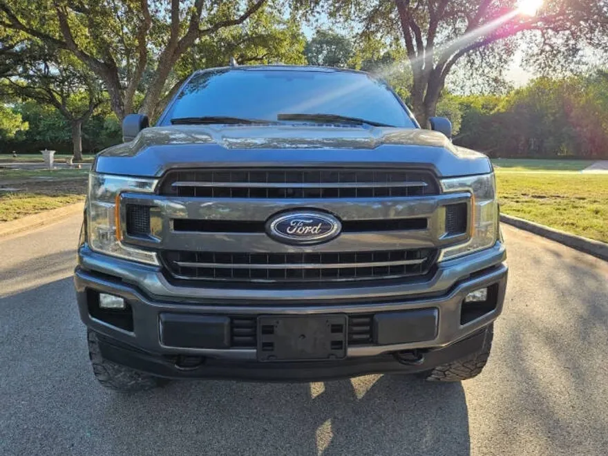 2018 Ford F-150 XLT photo 1