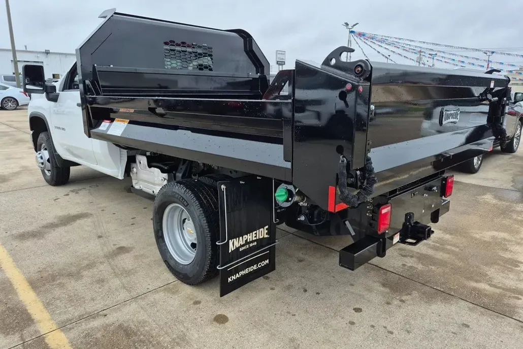 2025 Chevrolet Silverado 3500HD Work Truck photo 1