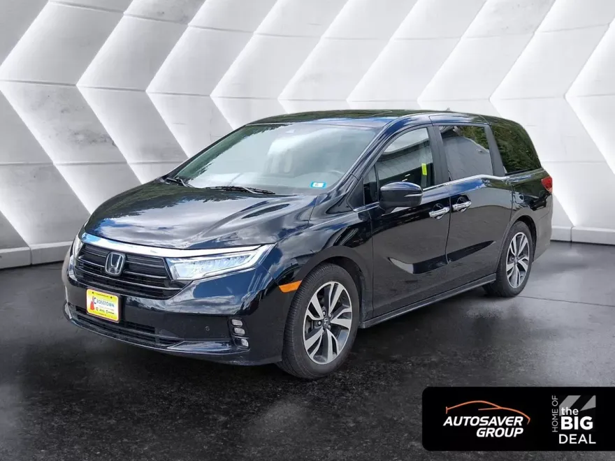 2022 Honda Odyssey Touring photo 1