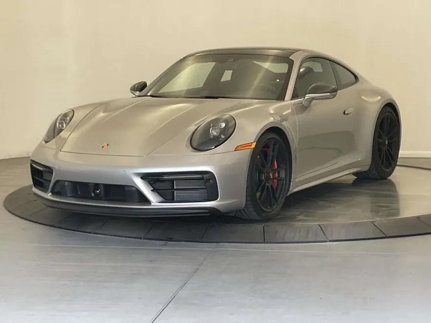 2022 Porsche 911 4 GTS photo 1