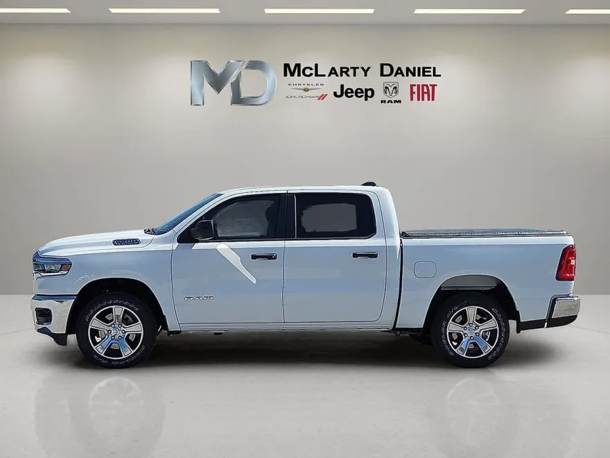 2025 Ram 1500 Tradesman photo 1