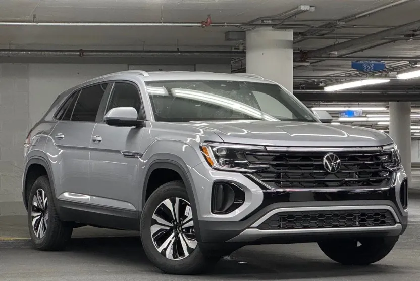 2026 Volkswagen Atlas Cross Sport SE photo 1