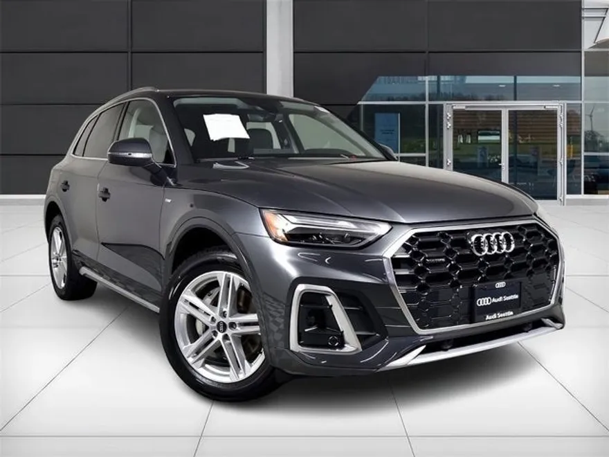 2024 Audi Q5 S line Premium photo 1