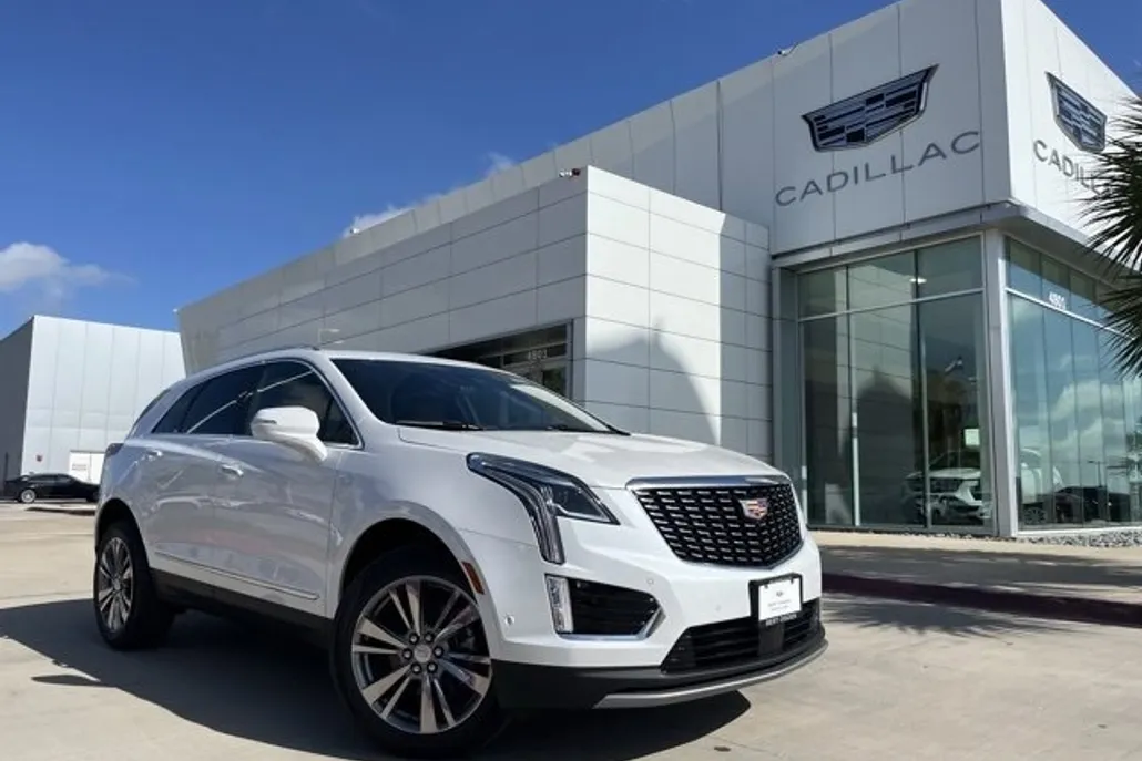 2025 Cadillac XT5 Premium Luxury photo 1