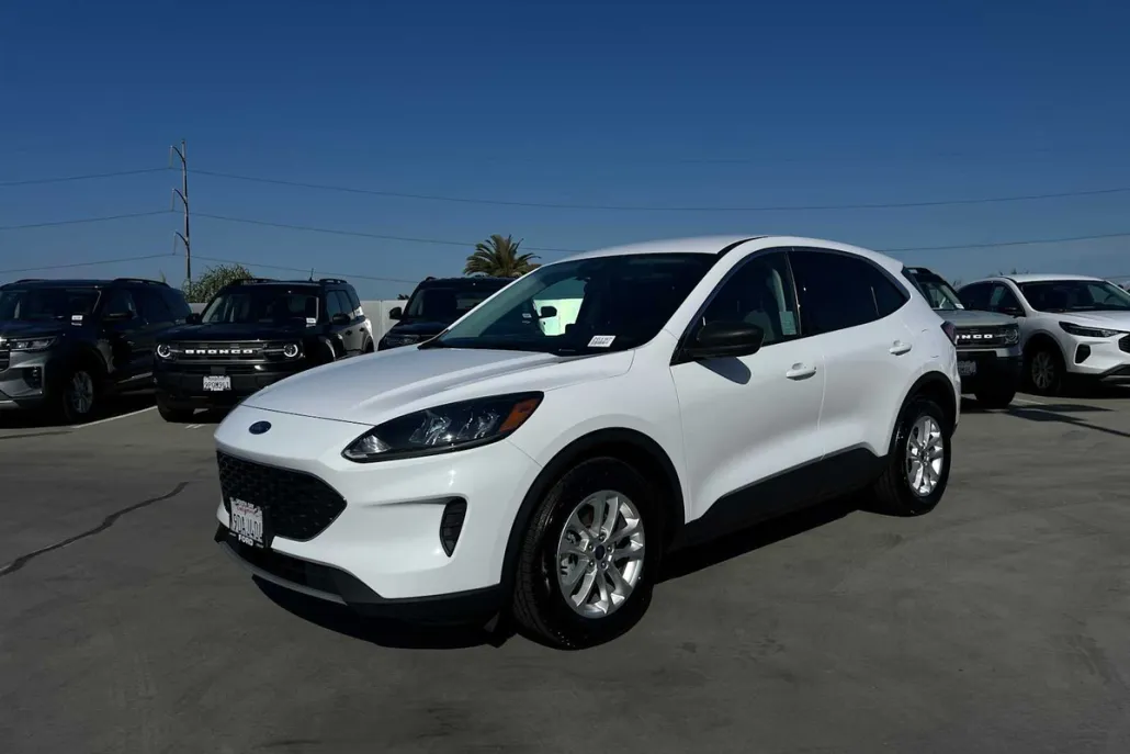 2022 Ford Escape SE Hybrid photo 1