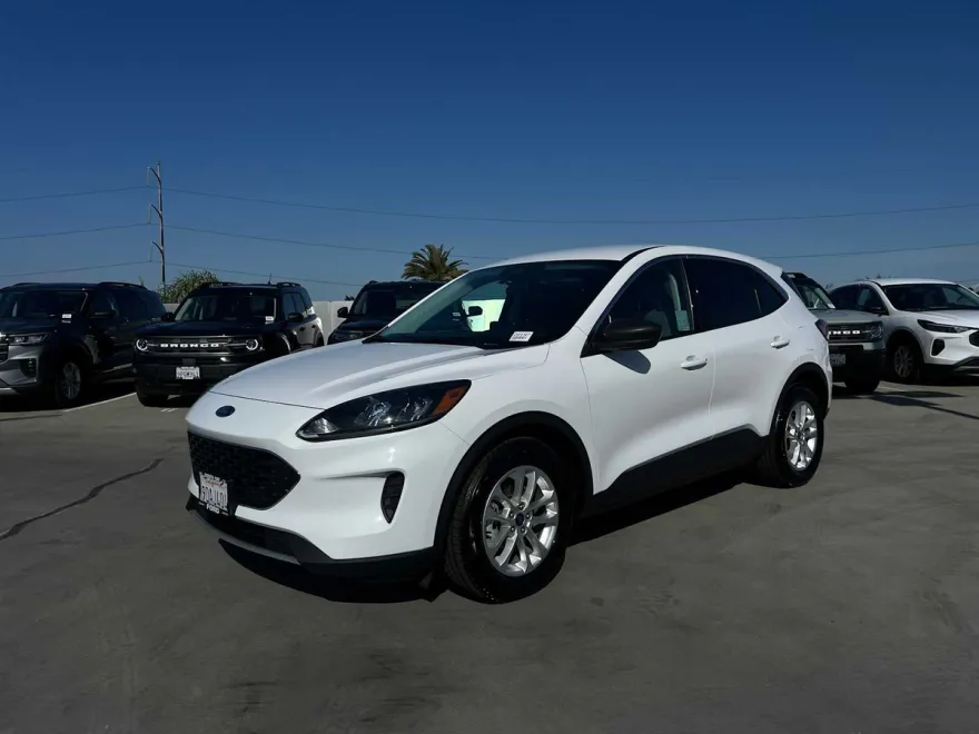 2022 Ford Escape SE Hybrid photo 1