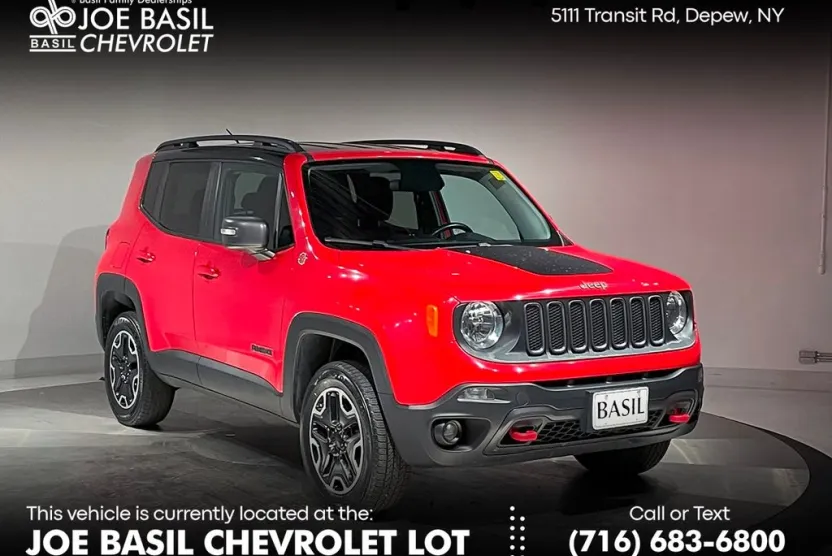 2017 Jeep Renegade Trailhawk photo 1