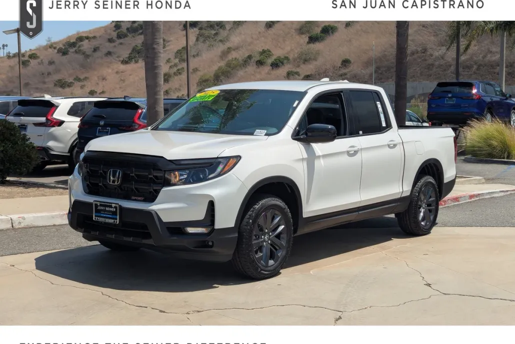 2025 Honda Ridgeline Sport photo 1
