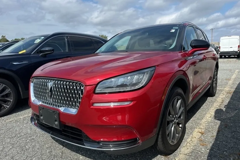2022 Lincoln Corsair Standard photo 1