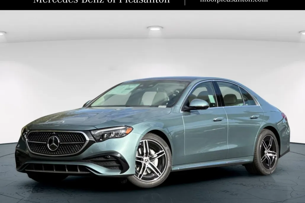 2026 Mercedes Benz E 350 Sedan photo 1