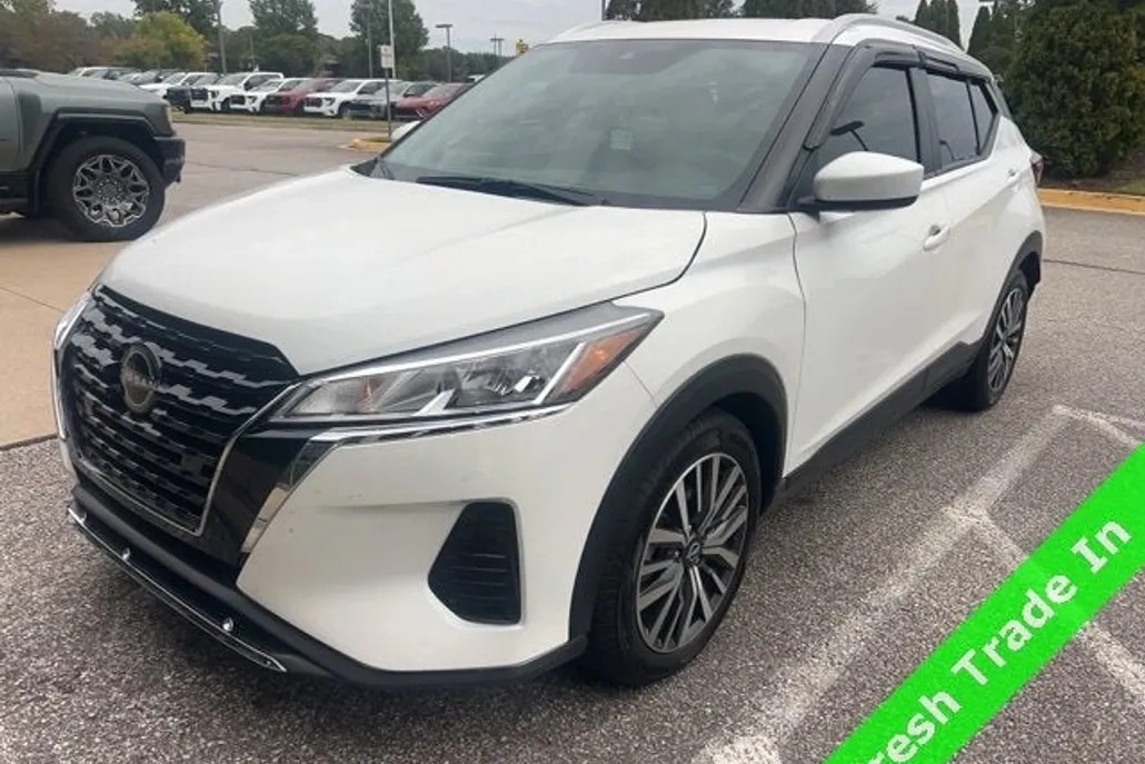 2023 Nissan Kicks SV photo 1