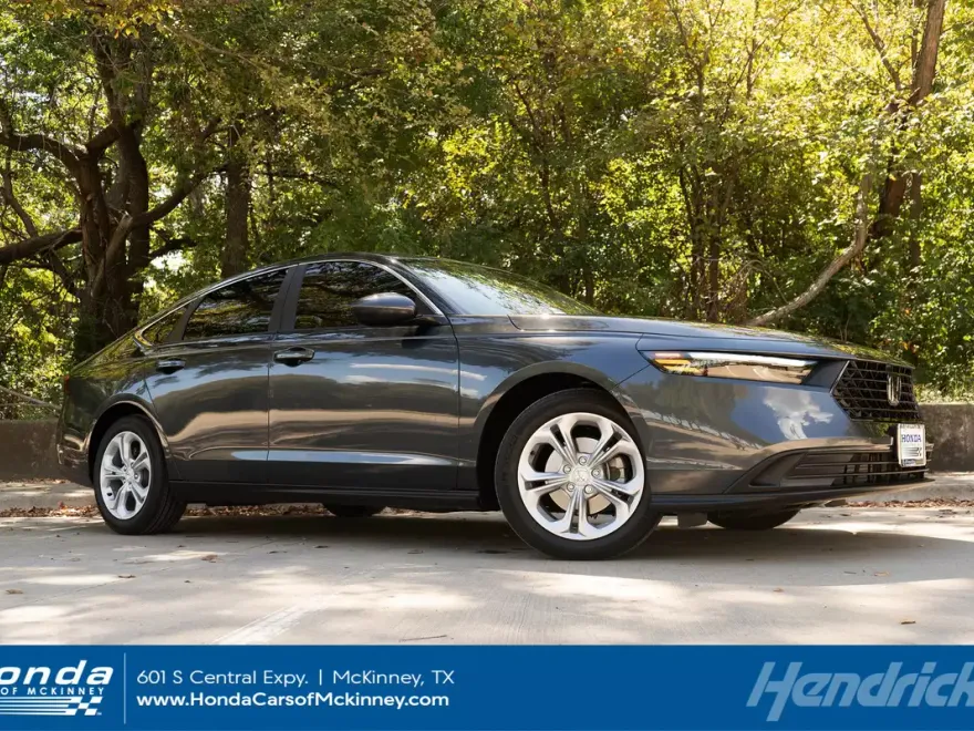 2025 Honda Accord LX photo 1