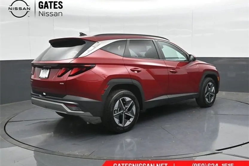 2025 Hyundai Tucson SEL photo 1